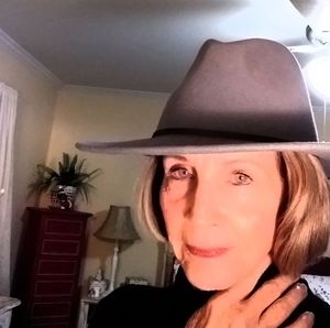 Meet your Posher, Cheryl